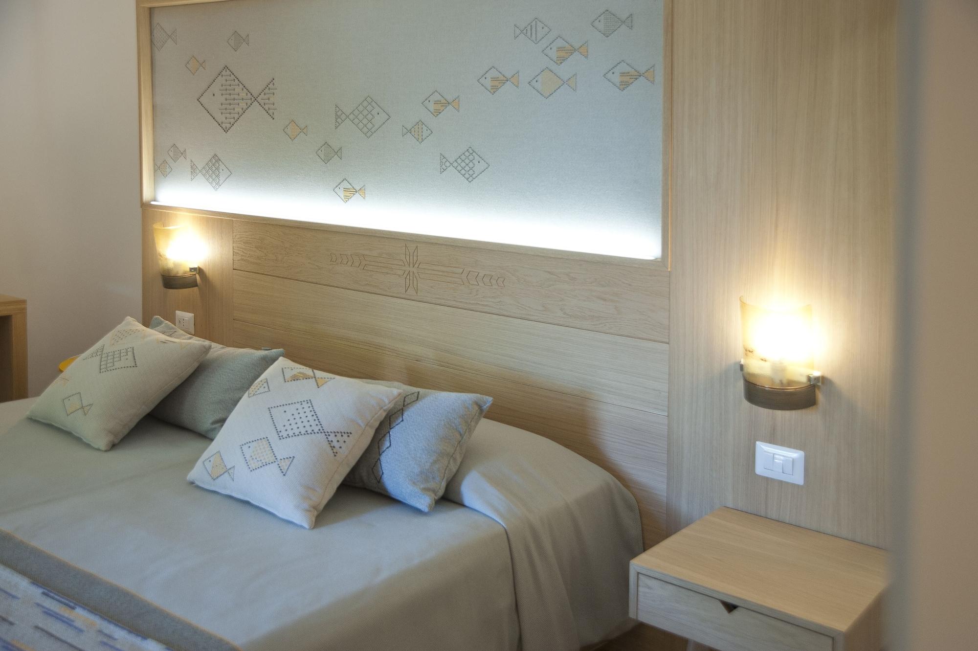 Costa Dorada Hotel กาลาโกโนเน ภายนอก รูปภาพ